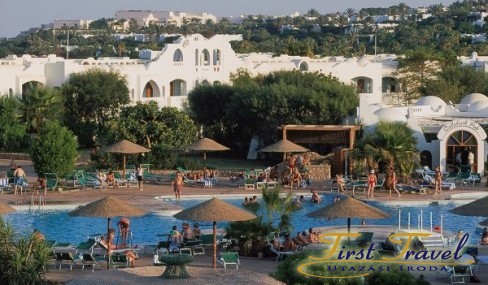 Domina Coral Bay 00