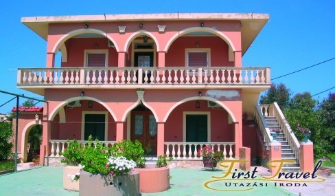 Makris apartmanház 00