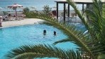 Kamari Beach 02-medence2