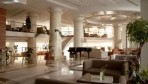 Cornelia de Luxe 03-lobby