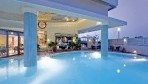 Mediterranean Hotel 02-medence
