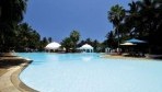SouthernPalmsBeachResort02-medence6