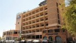 Days Inn 01-külső2.jpg