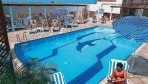 Jumeria Rotana 02-medence.jpg