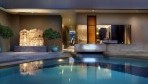 Amari Watergate 02-medence3.jpg