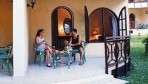 Neptune Village Beach Resort 04-étterem.jpg