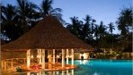 Neptune Village Beach Resort 02-medence6
