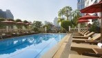 Amari Boulevard Bangkok 02-medence.jpg