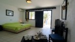 HotelPeninsula05-szoba bungalow poolview 2.jpg