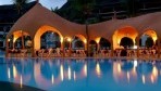SouthernPalmsBeachResort02-medence4.jpg