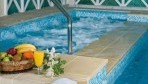 LordosBeach04-fedettjacuzzi.jpg