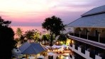 D Beach 02-medence1