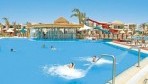 Sunrise Island Garden Resort 02-medence.jpg