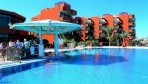 Sunrise Holiday Resort 02-medence.jpg