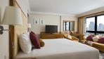 Amari Boulevard Bangkok 04-szoba1deluxe.jpg