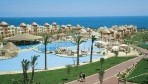 Serenity Makadi Heights 02-medence.jpg