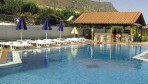 HotelDimitra03-medence.jpg
