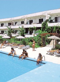 Costa Angela Beach ***