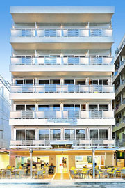 Ambassador Hotel ***