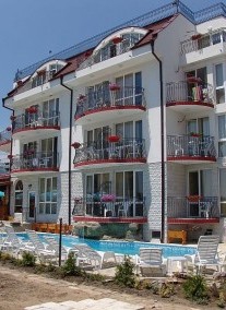 Delfin Hotel ***