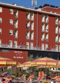 Blumen Hotel ***