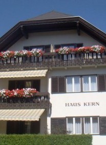 Kern Apartmanház