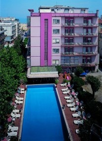 Fabius Hotel ***