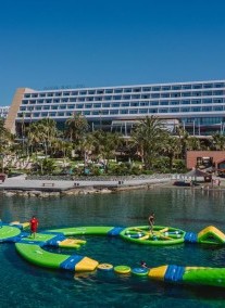 Amathus Beach ***** Amathus Beach *****