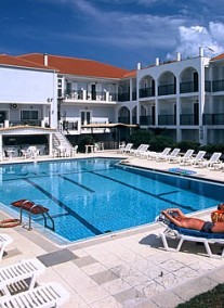 Eleana Hotel ***