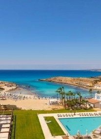 Chrysomare Beach & Resort*****