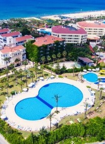 Cesars Resort *****