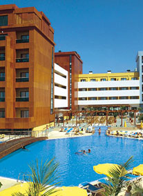 Be Live Experience La Nina ****