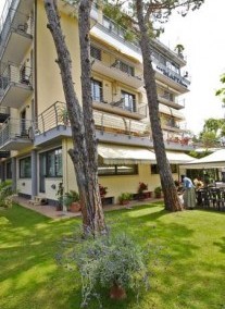 Maita Hotel ***