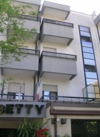 Betty Hotel ***