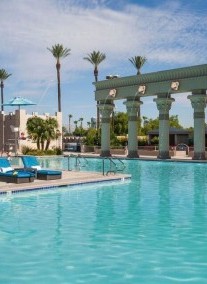 Luxor Resort & Casino ***