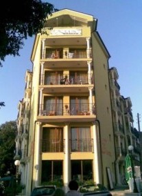 Zeus Hotel ***