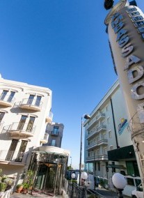 Ambassador Hotel ****