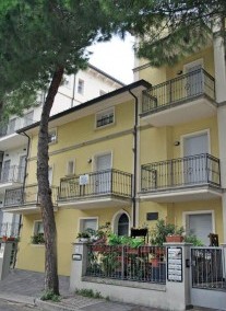 Kenzia apartman ***