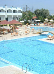 Evi Hotel ***