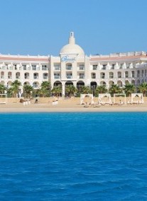 Premier Romance Hotel *****