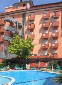 Piccadilly Hotel ***