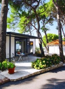 Waterman Beach Village ***