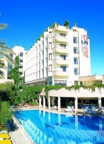 Krizantem Hotel ****