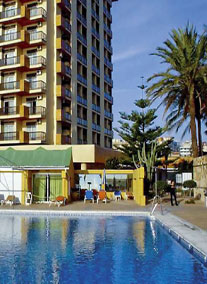 Las Piramides **** Las Piramides ****