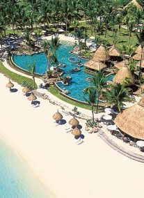 La Pirogue Resort & Spa ****