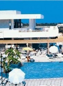 Iris Hotel ***