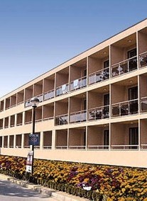 Yunona Hotel ***