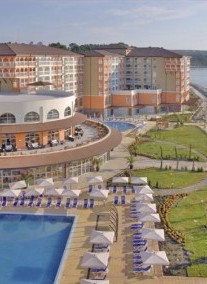 Sol Luna Bay **** 
