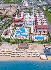 Royal Taj Mahal *****