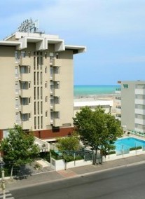 Ascot Hotel ****